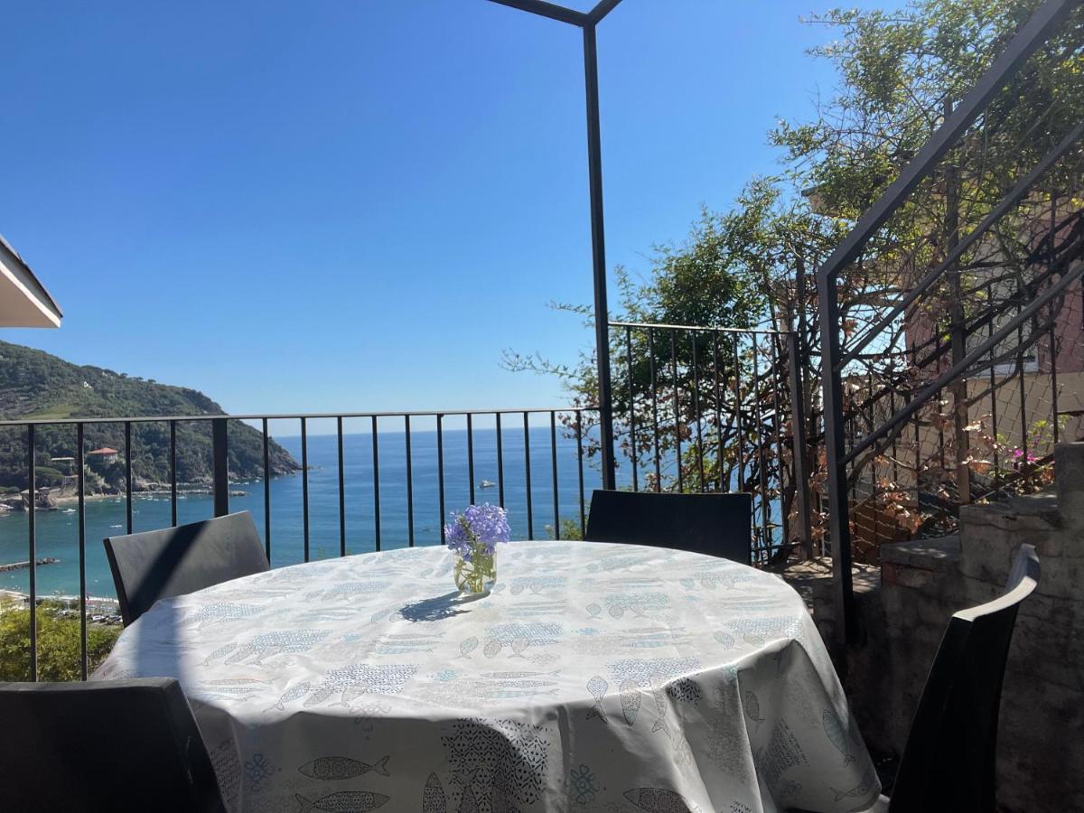 Apartamento Ocean View Flat With Wi-Fi, Ac And Elevator To Town Levanto Exterior foto